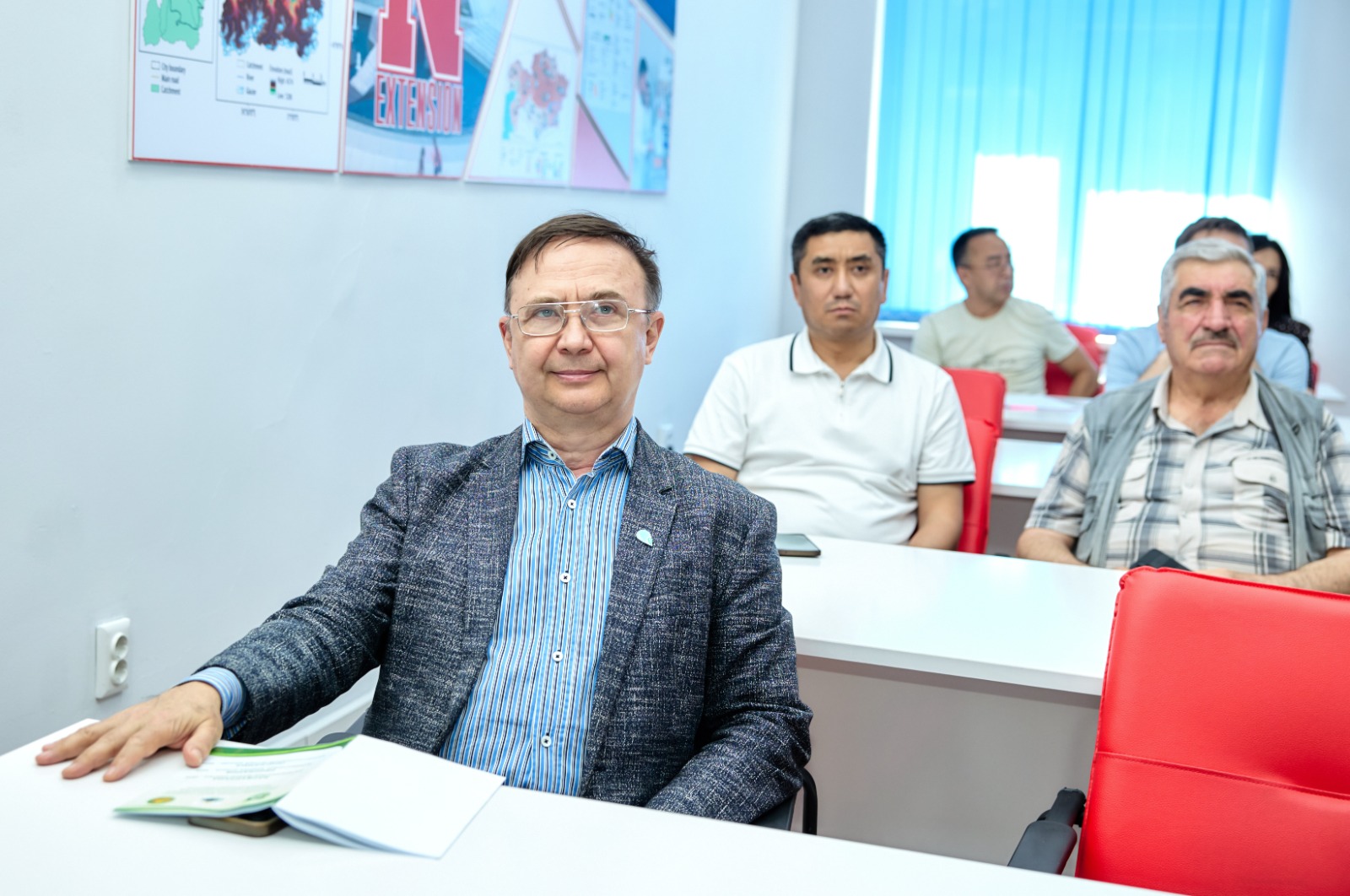 DR. SALEH TAGHVAEIAN KAZNARU ЖАЗҒЫ МЕКТЕБІНДЕ ДӘРІС ОҚЫДЫ